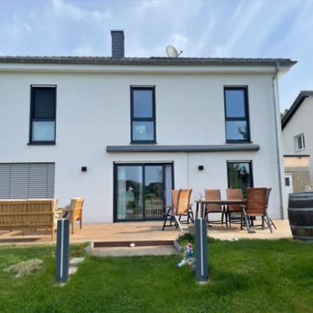 Modernes Ferienhaus In Uedersdorf Экстерьер фото